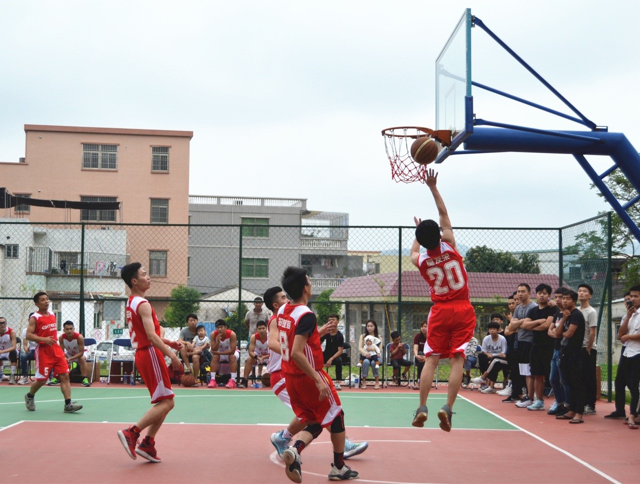 Z6��������ʱ���й������ٷ���վ